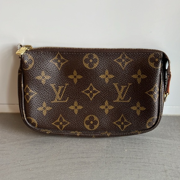 Louis Vuitton Handbags - Louis Vuitton Brown Monogram Canvas Pochette